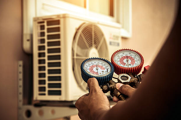 Professional Ac Installation technician working in Hope Mills, NC